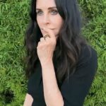 Courteney Cox Instagram - The missing piece 🦷 #shelsilverstein #yourenotalone