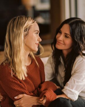 Courteney Cox Instagram - Happy Mother’s Day! I’m so grateful to @jennikayne to have captured this moment.
📸 @blisskatherine