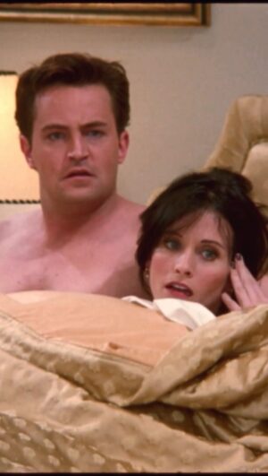 Courteney Cox Instagram - I am so grateful for every moment I had with you Matty and I miss you every day.

When you work with someone as closely as I did with Matthew, there are thousands of moments I wish I could share. For now here’s one of my favorites. 
To give a little backstory, Chandler and Monica were supposed to have a one night fling in London. But because of the audience’s reaction, it became the beginning of their love story. 
In this scene, before we started rolling, he whispered a funny line for me to say. 
He often did things like that. He was funny and he was kind. 🤍🕊️