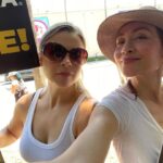 Courtney Ford Instagram - Union Strong 💪🏼* #SAGAFTRA #strike *mist sprayer was not strong it broke in the first 6 minutes🤦🏻‍♀️ Warner Bros Studios