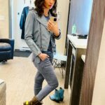 Courtney Ford Instagram - Without hair extensions: me in a Nora Darhk costume With hair extensions: there she is!! Thank you @dion_naiomi 🥰 #Legends100