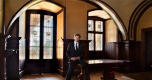 Crispin Glover Instagram - Thank you to Architectural Digest for this article on zamek Konarovice:
https://www.google.cz/amp/s/www.architecturaldigest.com/story/crispin-glover-czech-castle/amp  I look forward to seeing everyone 
September 19 & 20 
in Brooklyn at: 
The Alamo Drafthouse Cinema 
https://drafthouse.com/nyc/show/crispin-glover-live-it-is-fine-everything-is-fine

https://drafthouse.com/nyc/show/crispin-glover-live-what-is-it1
 and  September 23 & 24 in New Jersey at: https://www.eventbrite.com/e/crispin-glover-at-nj-horror-con-vip-tickets-36134758034
 More information at 
CrispinGlover.com.
and:
http://conta.cc/2wL1RRG Thank you! Crispin