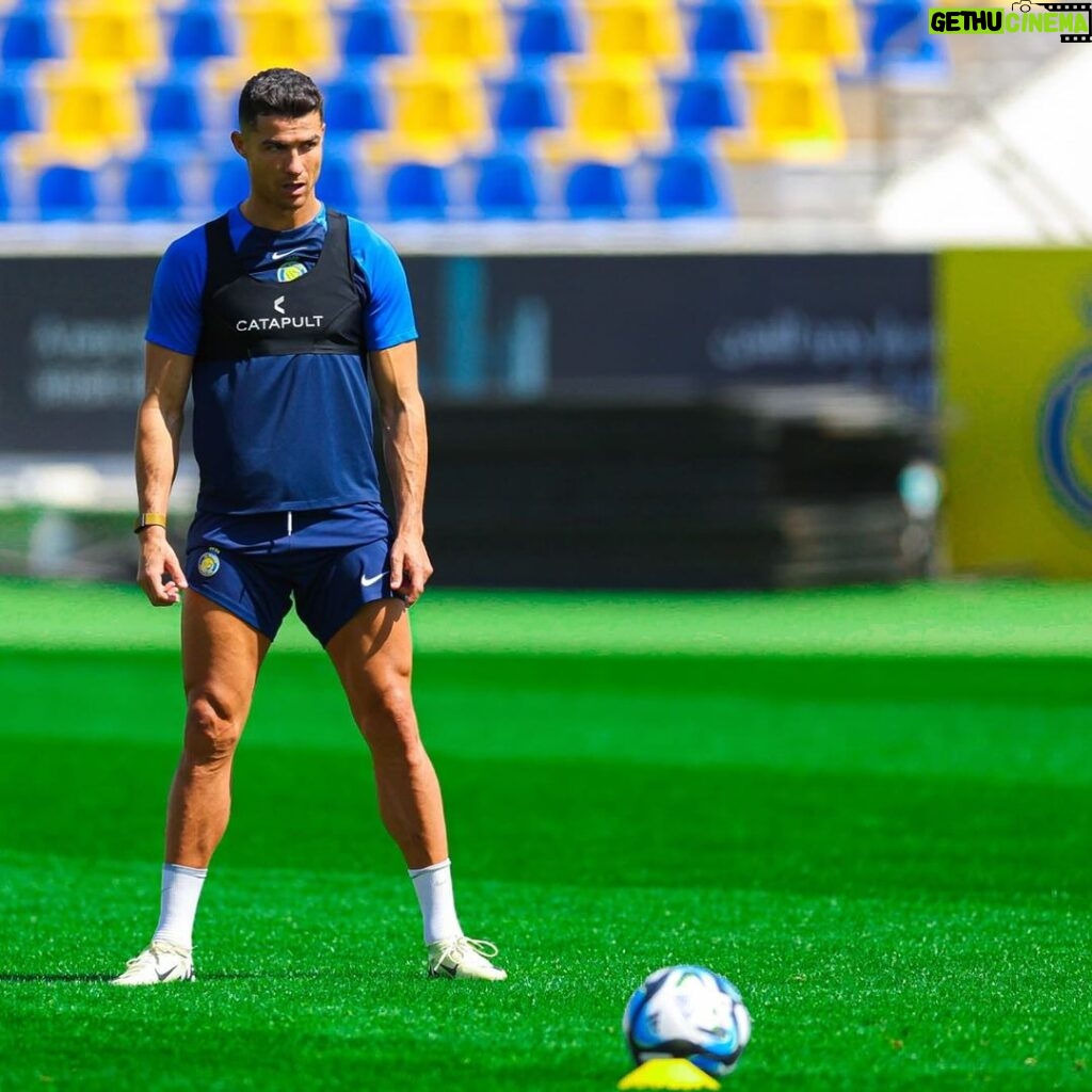 Cristiano Ronaldo Instagram - Focused on the job ahead! 😤💪🏽