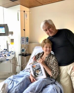 Cristina Ferrare Instagram - I was diagnosed 7 years ago with Multiple Myeloma.Today I mark my 7th anniversary in remission after a stem cell replacement at City of Hope! I received the best care with an amazing team of Doctors, nurses, and caregivers! I’m forever grateful❤️I’m also grateful to everyone here who reach out to me with encouraging words, love and support, thank you! ❤️#cityofhope #mmrf #stemcell #stemcelltransplant #stemcelks #cancersurvivor