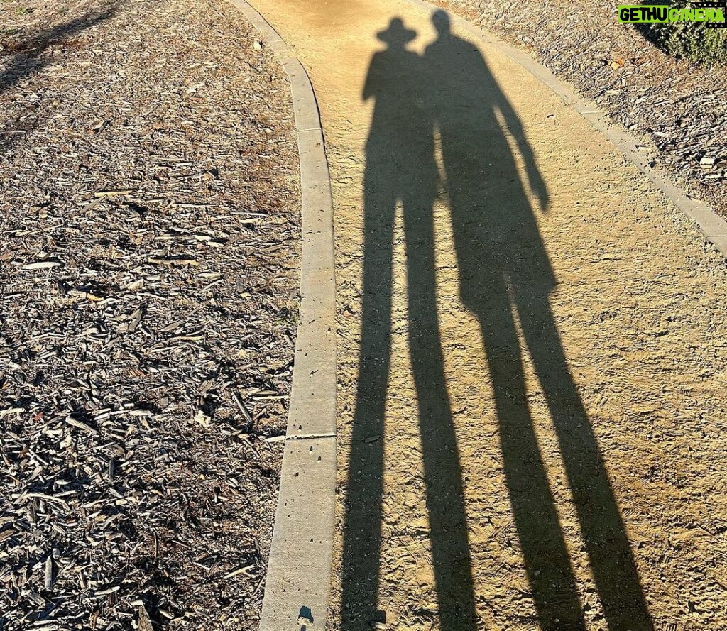 Cristina Ferrare Instagram - Me and my shadow! Tony and I on our daily walk! My last three weeks have been insanely busy!! Walking everyday is important to your over all health! I also decided along with the modeling assignments coming, I’m going to continue with cooking and sharing my favorite recipes! It’s that time of year again to invite family and friends to celebrate the upcoming holidays!:) Welcome to “My MODEL KITCHEN “!!! I’m working on my new website and will let you know when it’s up!!!!!! In the meantime I will share the recipes here !❤️ @iconicfocus
