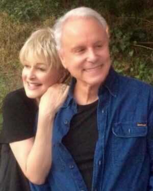 Cristina Ferrare Instagram - One of the loves of my life! My teacher, my mentor, my ❤️ friend I’m still totally in love with him! @steveedwards That’s us almost 40 years ago when we hosted AMLA! The feelings are the same, our hair not so much! ❤️❤️Love you Weavy! #friend #friendship #friendsforever❤️ #friendsforlife❤️