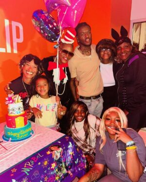 D.C. Young Fly Instagram - My baby girl turned 7 today 😢🤎🤎 and she got to see her favorite person @thatgirllaylay 💪🏾💪🏾 she was like can I have her number 😂🤦🏽‍♂️ 😂😂