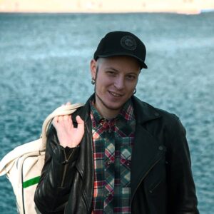 Ник Черников Instagram - Это я смотрю на свой профиль в инсте и радуюсь приросту аудитории. Впервые за несколько лет!
P. S. Листайте вправо - здесь могла быть ваша реклама ;) ph @november_fog #хэштег