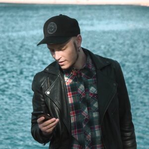 Ник Черников Instagram - Это я смотрю на свой профиль в инсте и радуюсь приросту аудитории. Впервые за несколько лет!
P. S. Листайте вправо - здесь могла быть ваша реклама ;) ph @november_fog #хэштег