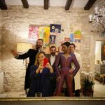 Déborah François Instagram - Fin d’une jolie nuit, en bonne compagnie 💛 Merci @scadlacoste de partager avec nous cette immersion artistique dans l’univers de mon ami @julienfournie Lacoste - Lubéron