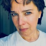 Désirée Nosbusch Instagram - Danke, lieber Züli für diesen ‘walk down memory lane’. Ich hab mich so gefreut, Dich bei der Televisionale wiedergesehen zu haben. Du bist so ein großer und wichtiger Teil von Cathrin Blake und dem Irland Krimi. 💓#zülialadag #regie #irlandkrimi #cathrinblake