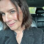 Désirée Nosbusch Instagram - Cathrin Blake is back at work! Danke für die lieben Wünsche, Grüße, Nachrichten und vieles mehr 🙏🏻 #derirlandkrimi #7 #cathrinblake @ard_degeto @goodfriendsfilm @matyastie Dublin, Ireland
