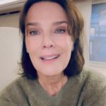 Désirée Nosbusch Instagram - Danke von uns allen! #tagessieg #derirlandkrimi #cathrinblake #ard @ard_degeto @tailoredfilmsie @matyastie @agenturcarolastudlar @lindenfels_pr_official @moritzgroeben @christophpellander @fuchsundfreunde Wicklow County Ireland