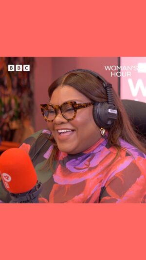 Da'Vine Joy Randolph Instagram - ‘Women have this innate superpower that we are able to juggle so many things’

The Golden Globe-winning actor @davinejoy joined @emmabarnett in the Woman’s Hour studio on Thursday 💫

She won Best Supporting Actress in a Motion Picture at the awards for her portrayal of Mary Lamb in Alexander Payne’s new film The Holdovers.

It’s about a teacher, pupil and head cook who end up spending Christmas together at a New England boarding school in the early 1970s. Mary is grieving the loss of her son, who has been killed in Vietnam.

Da’Vine spoke to Emma about playing the mother and her respect for women like her. She also discussed properly cooking during the filming, and why she decided she had to do it while acting.

You can listen to the full interview on @bbcsounds - it’s the Woman’s Hour episode from 18 January 🎧

Enjoying Woman’s Hour content? Why not subscribe to our podcast and follow us on Instagram 📱
.
.
.
#davinejoy #womanshour #bbcwomanshour