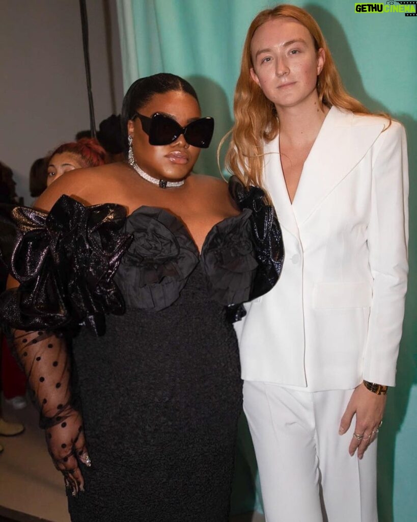 Da'Vine Joy Randolph Instagram - Nina Ricci just hits DIFFERENT @harris_reed thank you so much for having me. I can’t wait to make magic with you 😘. The collection is to DIE for! Shoutout to @preciousleexoxo, who turnt the show OUT Paris, France