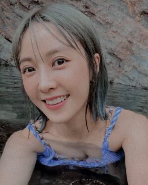 DaYuan Lin Instagram - 只是覺得好像滿久沒有自拍了
剛好這張滿漂釀的☺️🫶

下午好嗎？
準備來去運動惹！！！！