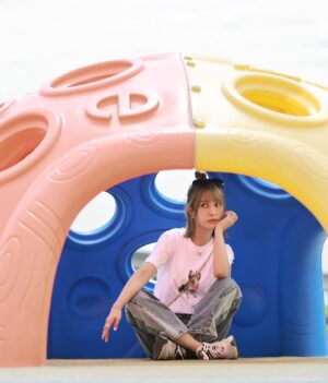 DaYuan Lin Instagram - 一個人出國旅行的孤單指數有多少😌？

#室友問說不會緊張嗎 
#不會欸好興奮 ❤️‍🔥
#希望不要突然感到孤單
#一個人也可以很好 ☺️👌🏻
#晚安