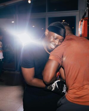 Dadju Djuna Nsungula Instagram - On a dit celui qui essaye a déjà gagné 😅
