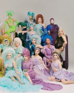 Dahlia Sin Instagram - T H E C O L O R B A L L @dazedbeauty Creative Director, Producer and Casting Director: @jimi_urquiaga / @missleidyrodriguez Photographer: pasteltraces @katiemccurdy_ Hair Director: @v.i.d.a.n.a_ Set Designer: @massoonn Art Director: @coolstuff_worldwide Set Dresser: @ryannsnook Styling Director: @sofausti Styling Assistants: @Cholulalemon @spencerwainfor Production Assistants: @fedderico.wang devilstaco @a_doodleroo @no_guey_back_nao Location: SMASHBOX BK - @smashboxstudios My Look Outfit @guvanchnyc Hair @daledela Corset @whatkatiediduk 💋 Smashbox Studios BK