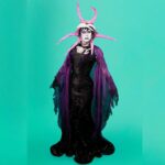 Daniel Wallace Instagram - And the full lewk.... Wearing custom animatronic moving headpiece by @el_samu.obj Painted by @colette_fishlock Outfit by @lizziebiscuits Snapped by @faketrashstudio Islington Mill