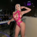 Daniella Chávez Instagram - Te gustaría ser mi fotógraf@ por un día ? @NovaMEN by @FashionNova Dubai, United Arab Emirates