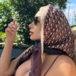 Daniella Chávez Instagram - Si hubiera acatado todas las reglas, nunca habría llegado a ninguna parte💫 #Italia . Capri, Italy