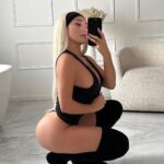 Daniella Chávez Instagram - Mirror, Mirror! @socialstarsarmy ⭐️ Cuál es tu Fav 1, 2 o 3?
