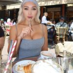 Daniella Chávez Instagram - Enamorada de París 🩶 Paris, France