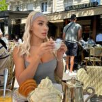 Daniella Chávez Instagram - Enamorada de París 🩶 Paris, France