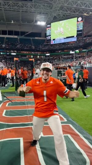 Danny Ramirez Instagram - @dannyramirez is the ultimate Fanboy @hardrockstadium 🙌🔝