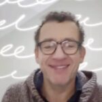 Dany Boon Instagram - Bonne année les Biloutes! De l’humour, de l’amour, de la santé et de l’humanité ✨❤️2024❤️✨ #bonneannée