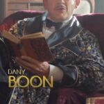 Dany Boon Instagram - Un grand bonheur de faire partie de "Mon Crime" le nouveau film de François Ozon. Au cinéma le 8 mars prochain ! . #MonCrime