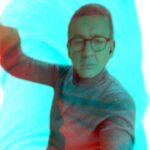 Dany Boon Instagram - En 2023 faut danser, je vous jure, ça détend (même les cons). Une grande et belle année à toutes et tous 🥳♥️