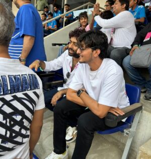 Darshan Raval Instagram - 🇮🇳❤️🥹🥹 @arijitsingh 
#indvspak