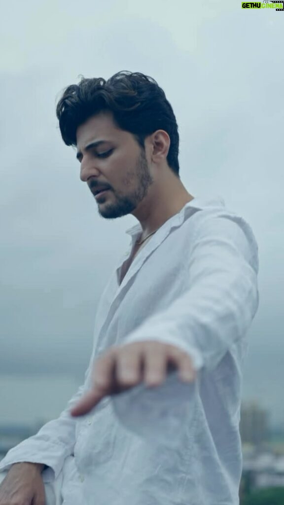 Darshan Raval Instagram - Lakhon Mein Bhi Hona Akela Hi Isse Buri Toh Saza Hi Nahi 💔 #HaayeDard