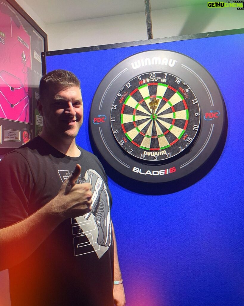 Daryl Gurney Instagram - Now that the dust has settled from an unexpected weekend playing in the @cazoo masters, I would like to thank my fans and sponsors for the continued support ❤️ Now it’s time to spend the next few days preparing for the return of the Pro Tours next week in #wigan 🎯 2024 will be a bigger and better year for me… @weekendoffender @winmauofficial @carquay are continuing to support #teamsuperchin through the @officialpdc 2024 season and I can now announce that there is an opportunity for 2 more companies/brands to join our exclusive team have their logos on my shirt for the season. If you would be interested in finding out more, please contact me at superchin180ltd@outlook.com As well as some new sponsors 🤞🤞.. there are some more exciting things to come… keep your eyes peeled 👀👀 #pdcdarts #standupifyoulovethedarts #darts