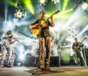 Dave Matthews Instagram - #davematthewsband #davematthews #dmb 📸 @rodrigodmbrasil @rene_huemer