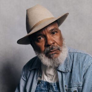 David Alan Grier Instagram - Hello world, how ya doin? 🌎