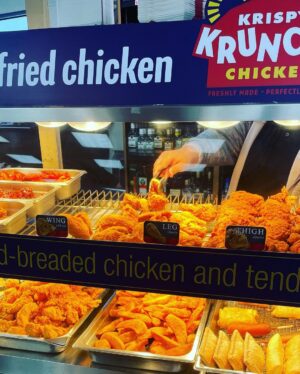 David Alan Grier Instagram - I stopped for some road trip yardbird yesterday aaaaaannnnnd I must officially declare Krispy Krunchy is the BEST gas station chicken I have ever had in my life! Got damn it’s good! 🏆