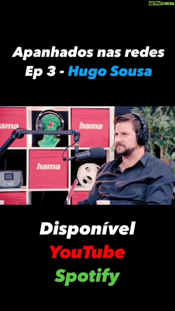 David Cristina Instagram - No terceiro episódio do Apanhados nas Redes, com o Hugo Sousa, fala-se de bombos, de como a Cicciolina era uma pioneira anti-racista e de péssimas fotografias de perfil do Facebook. Nesta conversa não há limites para o humor, mas se calhar devia ter havido. E agora vou só por uma série de hashtags para mostrar ao mundo que sou influencer. #gratidão #loveyourself #morningmotivation #feminism #savetheplanet Apanhados nas Redes patrocinado por: HAMA. Gravado nos Estúdios: CLICK AND PLAY. Subscrevam o podcast! 💥EQUIPA: David Cristina, Pedro Luzindro, Juan Pereira, Ricardo Karitsis, Mariana Figueiredo, Click and Play Studio Sponsorship/Marcas/Parcerias: mariana@marypapaya.com