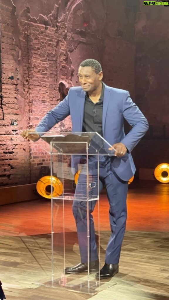 David Harewood Instagram - It’s been some year. Best of Enemies Bafta Dimbleby Lecture An OBE Rediscovered some joy with @iamfraserjames A wonderful experience working with @remedygames and @samlakewrites on Alan Wake 2 Started a production company @section52films with @sabinaharper and shot our first documentary in Italy (Dickens in Italy) Got back to acting with Sherwood 2 Received some wonderful personal acknowledgements @walpole_uk And performed live at the @thegameawards in Los Angeles. A full on year! Hoping for more next year❤️