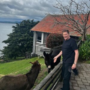 David Hasselhoff Instagram - Hello from the Donkeys! 🎶 @onthepoint_lakerotorua We have an incredible view