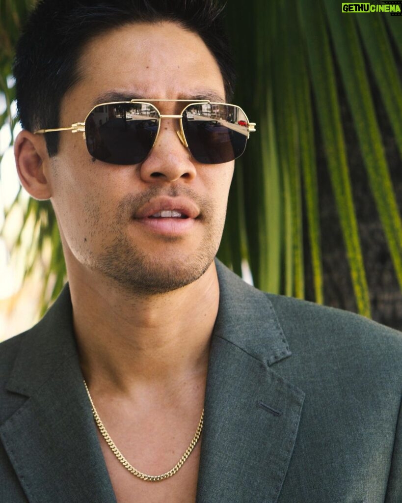 David Lim Instagram - LA livin’ with @saintsgoldco 🌴😎 Came across this brand in my search for the perfect, everyday chain. Solid gold, made in Italy, and without the crazy retail markup of most jewelry companies. Timeless and made to last forever. ✨ #saintsgoldpartner #saintsgoldco Los Angeles, California
