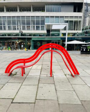 David Morrissey Instagram - Love The Southbank, but these are not the most comfortable benches in the world are they? I mean, where do you put your coffee?