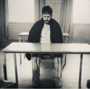 David Morrissey Instagram - This week on #thelongshadow @ianlloydanderson gives one hell of a performance. What a privilege to work with him! Monday night at 9pm @itv and all eps on @itvxofficial