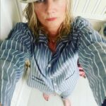 David Thewlis Instagram - At first I thought it was a curious decision for @gretathunberg to dress like me in The Sandman to promote her new book, but then it certainly caught my attention and I ordered it immediately. She obviously knew what she was doing. It’s such an impressive and inspiring piece of work that I’m presenting it here so that it might entice you in the same way. Welcome to the gang, Greta.