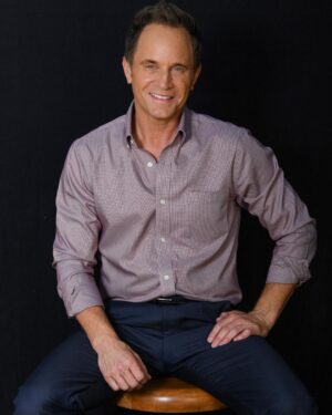 David Yost Instagram - JUST SAYIN’ “Hi!”
Thanks to @jonathanwilliamsonphotography for another great photo shoot! #affirmative #affirmyourself #powerrangers #blueranger #photoshoot #jonathanwilliamsonphotography