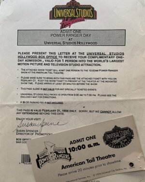 David Yost Instagram - DAY 1 - 12 Days of Holiday Giving Giveaway Question: At what time were we supposed to perform on Power Rangers Day at Universal Studios @unistudios American Tail Theatre? 
#affirmative #affirmyourself #powerrangers #blueranger #12daysofholidaygivinggiveaway