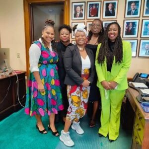 Dawn Butler Instagram - I have news ☺

It was a huge honour to be the UK representative at the Congressional Black Caucus (@TheBlackCaucus) legislative conference in Washington, DC.

It was a whirlwind. It got me thinking about what needs to happen at @UKLabour conference.

Here's some highlights 👇🏾🧵

It took time to process this incredible experience.

Thousands of people attended, so being the sole 🇬🇧 delegate was a very proud moment.

I met people from around the world, with a shared vision for a fairer & equitable world.

Collaboration is vital to tackle global challenges🤝

⚠ Advancements in artificial intelligence makes discussions around equity urgent.

I spoke at length on bias the real risks of AI automating discrimination & bias.

If we're not careful the marginalised will be further marginalised. And some may manipulate AI to their advantage.

I was invited to join an Intl. panel to discuss anti-racism and diversity legislation & initiatives.

I stressed the importance of working on a global scale to dismantle unfair inequalities that exist globally.

As Edmund Burke said 'When bad men combine, the good must associate'

We must use our voices to call out governments, at home or abroad, who stoke hate and division.

This Government here in the UK has shown that they are willing to make our country less safe by promoting hate. 

So the good amongst us must associate and unite.

I also spoke on the importance of no longer willing to debate whether racism exits. It is now time to urgently work on solutions.

For those still in first gear, it is time to change gears and put your foot on the pedal.

I noted how the @UN condemned the UK Government-backed Race Report for attempting to ‘normalise white supremacy’.

My message is clear - racism and prejudice is bad for everyone, not just for Black & brown people.

The historic @WhiteHouse tour was a fitting end. A reminder that power without a good purpose is worthless.

We didn't enjoy the rain, but did enjoy the fantastic band that greeted us! 🥁

I even got to say hi to my favourite president & first lady, @BarackObama @MichelleObama😉

I was honoured to meet many extraordinary and distinguished Congress men & women.