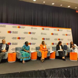 Dawn Butler Instagram - I have news ☺

It was a huge honour to be the UK representative at the Congressional Black Caucus (@TheBlackCaucus) legislative conference in Washington, DC.

It was a whirlwind. It got me thinking about what needs to happen at @UKLabour conference.

Here's some highlights 👇🏾🧵

It took time to process this incredible experience.

Thousands of people attended, so being the sole 🇬🇧 delegate was a very proud moment.

I met people from around the world, with a shared vision for a fairer & equitable world.

Collaboration is vital to tackle global challenges🤝

⚠ Advancements in artificial intelligence makes discussions around equity urgent.

I spoke at length on bias the real risks of AI automating discrimination & bias.

If we're not careful the marginalised will be further marginalised. And some may manipulate AI to their advantage.

I was invited to join an Intl. panel to discuss anti-racism and diversity legislation & initiatives.

I stressed the importance of working on a global scale to dismantle unfair inequalities that exist globally.

As Edmund Burke said 'When bad men combine, the good must associate'

We must use our voices to call out governments, at home or abroad, who stoke hate and division.

This Government here in the UK has shown that they are willing to make our country less safe by promoting hate. 

So the good amongst us must associate and unite.

I also spoke on the importance of no longer willing to debate whether racism exits. It is now time to urgently work on solutions.

For those still in first gear, it is time to change gears and put your foot on the pedal.

I noted how the @UN condemned the UK Government-backed Race Report for attempting to ‘normalise white supremacy’.

My message is clear - racism and prejudice is bad for everyone, not just for Black & brown people.

The historic @WhiteHouse tour was a fitting end. A reminder that power without a good purpose is worthless.

We didn't enjoy the rain, but did enjoy the fantastic band that greeted us! 🥁

I even got to say hi to my favourite president & first lady, @BarackObama @MichelleObama😉

I was honoured to meet many extraordinary and distinguished Congress men & women.